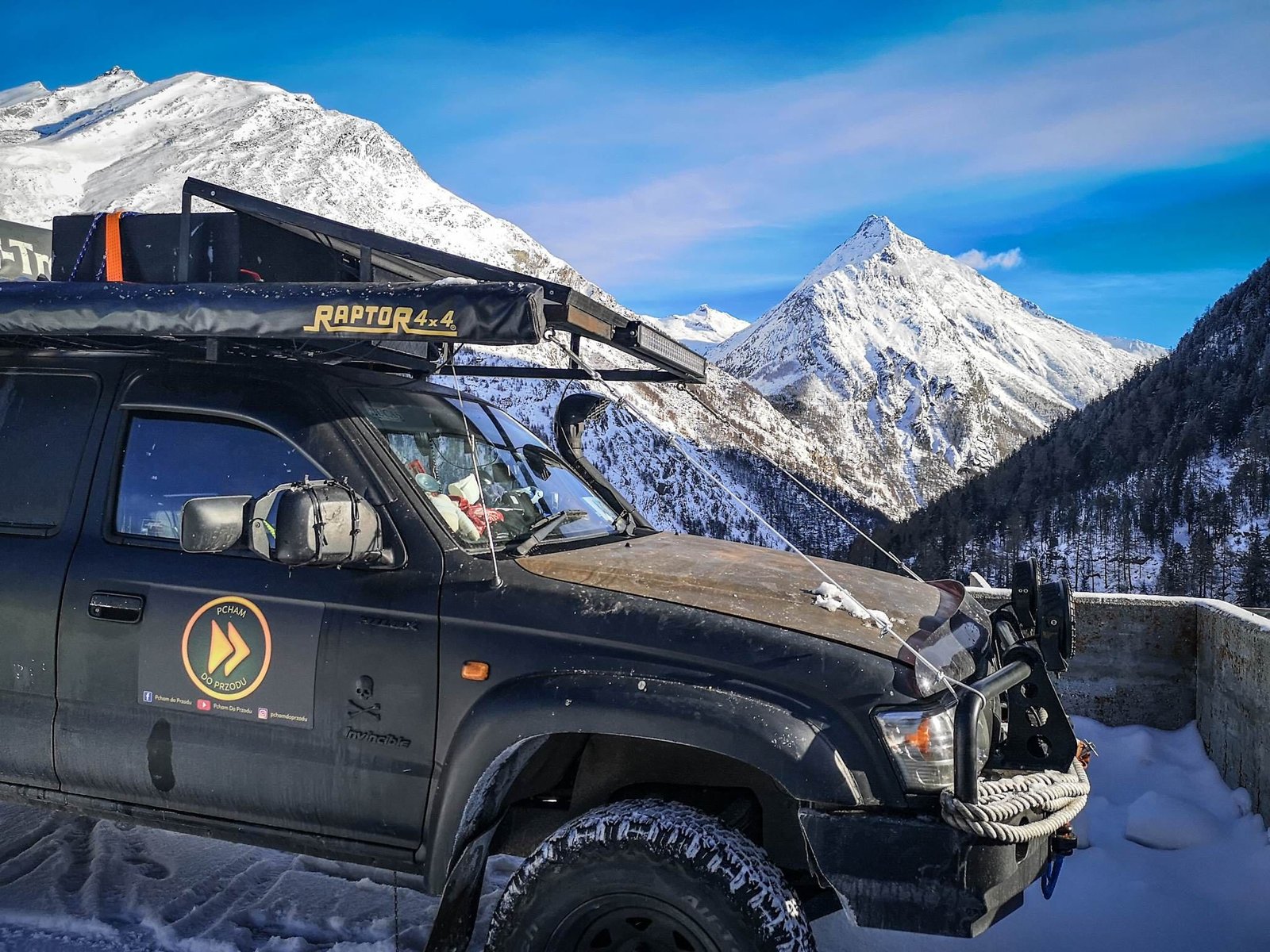 szwajcaria pinezki spanie na dziko